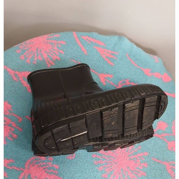 Uggs womens size 7 ankle boots black Drizlita rain waterproof rubber - Picture 6 of 8